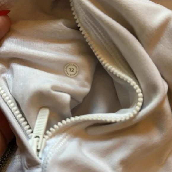 Lululemon define White Zip-Up Hooded jacket - Picture 3 of 5